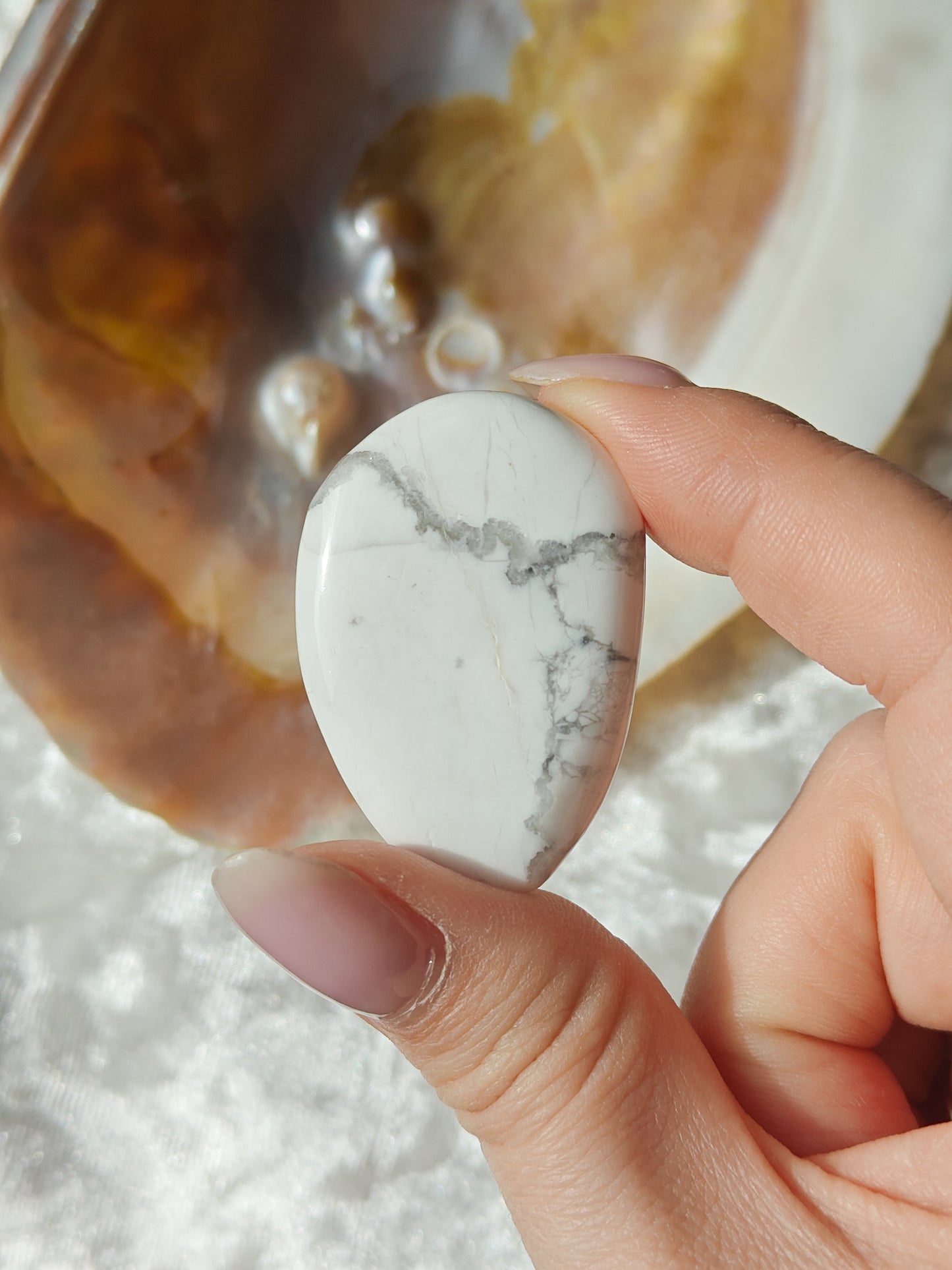 Howliitti (mangesiitti)