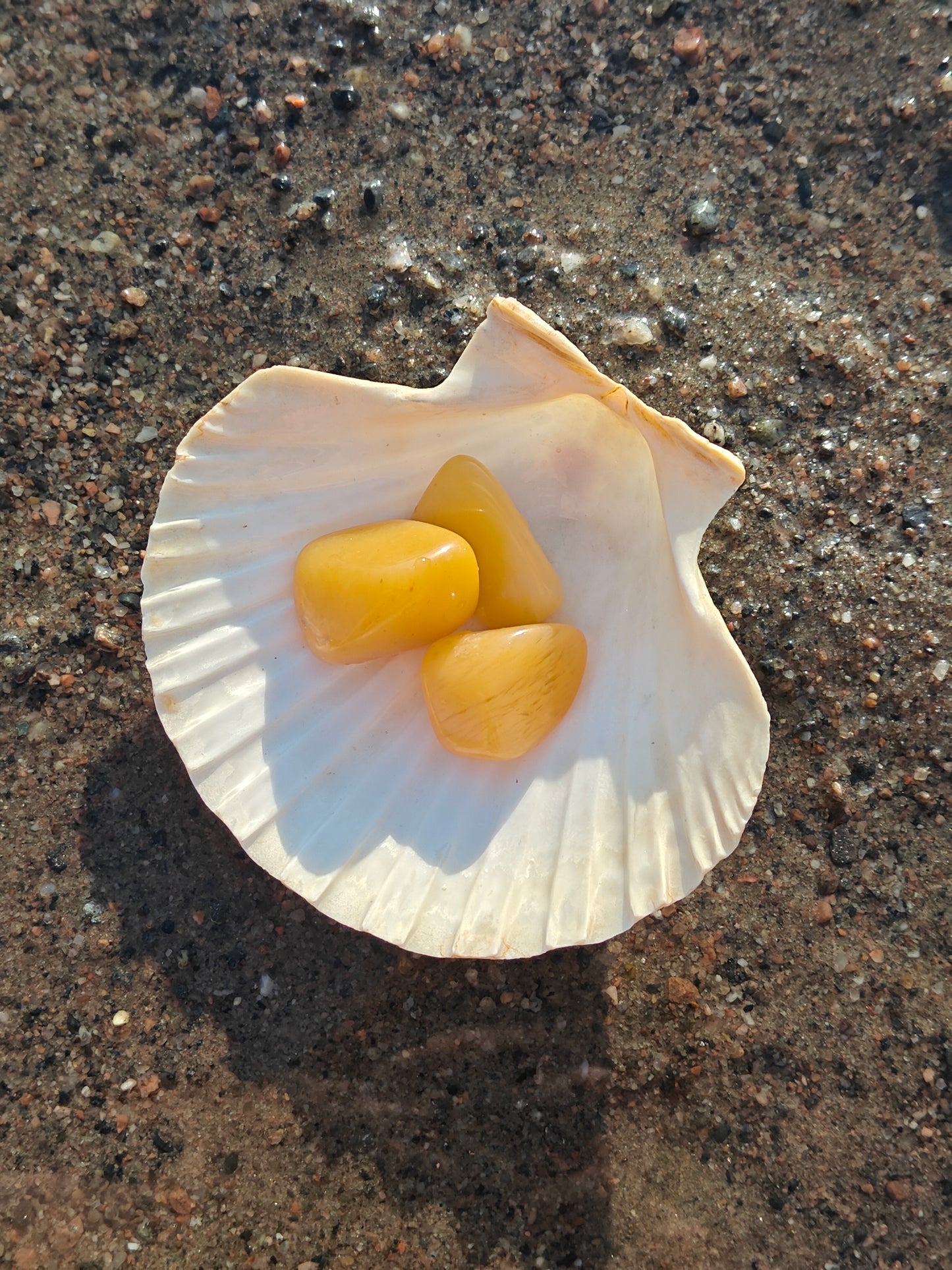 Keltainen aventuriini