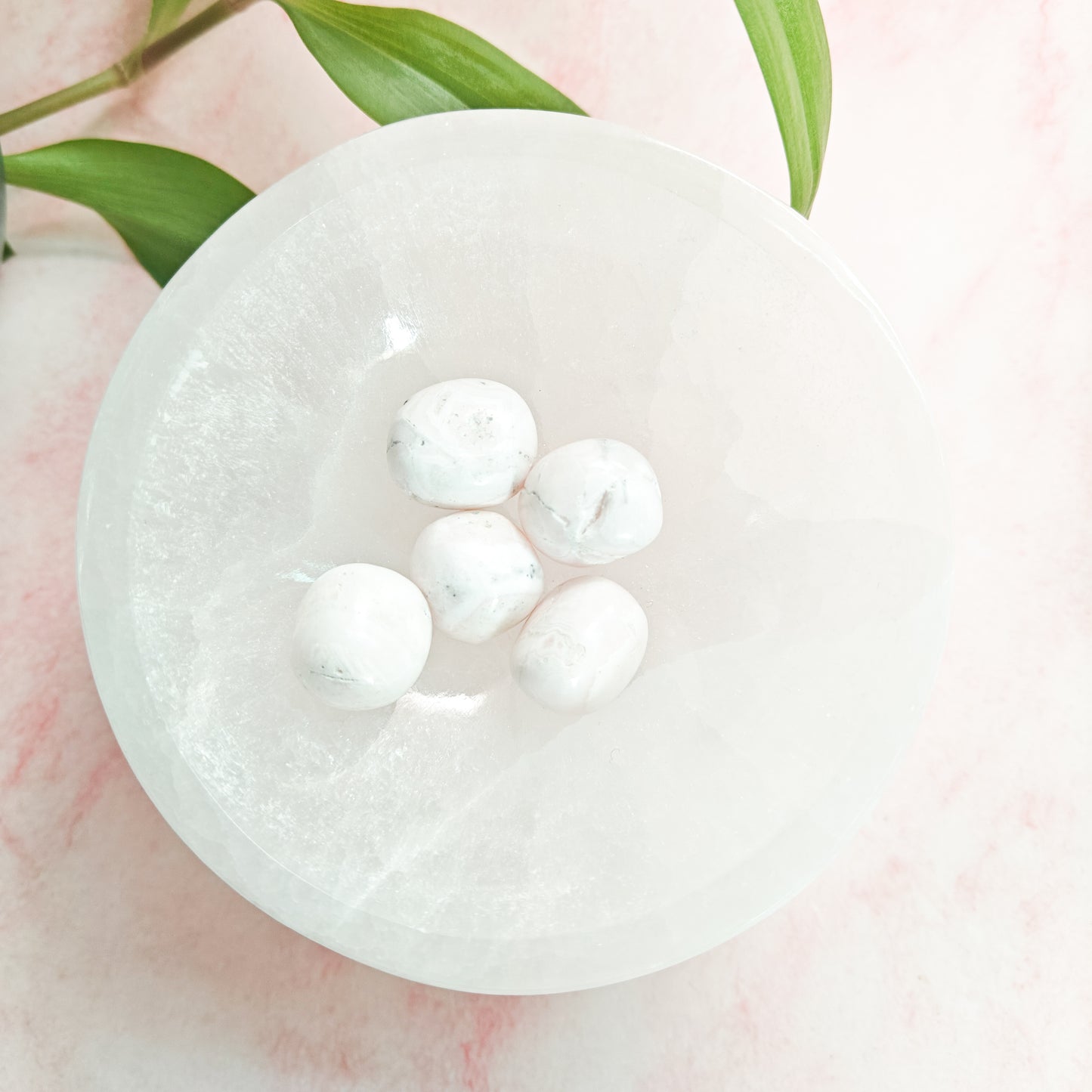 Mangano kalsiitti rumpuhiottu