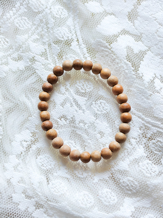 Santelipuu rannekoru