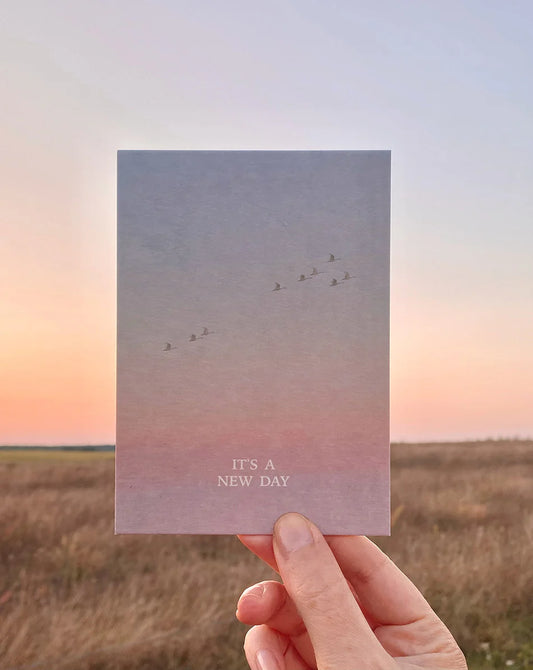 It's a new day postikortti